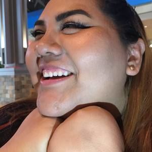 Meet your Posher, Hellen